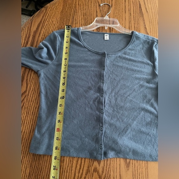 BP Crop Top Rib Knit Crewneck Long Sleeve Button Up  Front Color Blue Sz XL NWT - Picture 4 of 8